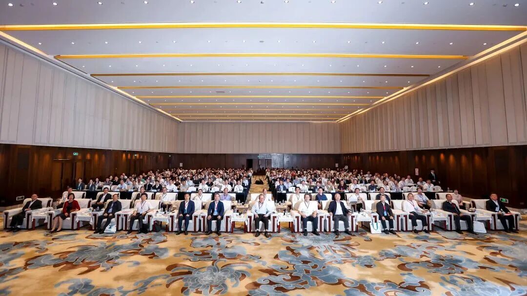 jinnianhui金年会承办2026碳中和前沿会议 与8位院士、470余位专家共话钢铁绿色低碳新蹊径